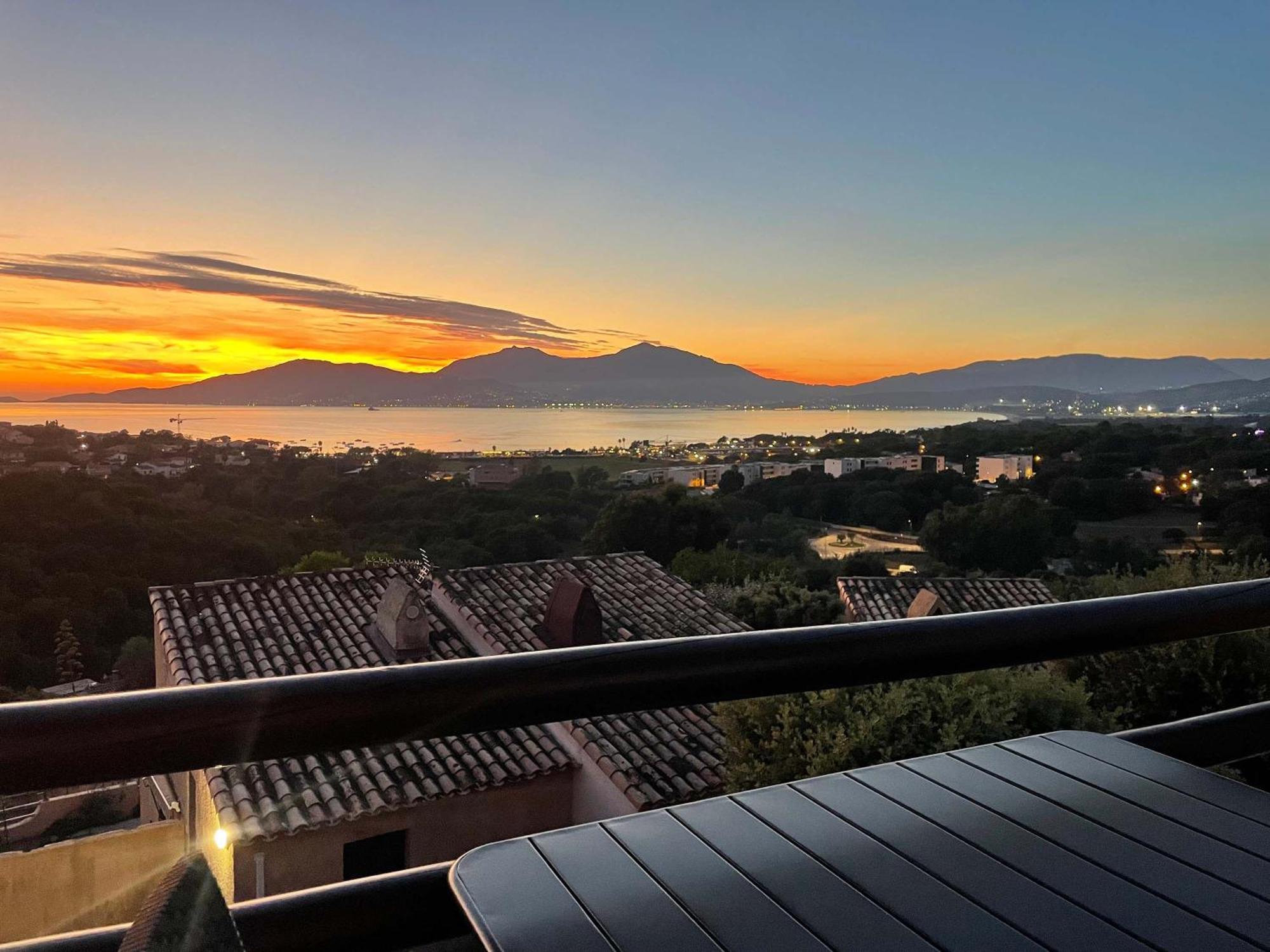 Studio Vue Mer A Porticcio Piscine Et Parking 외부 사진